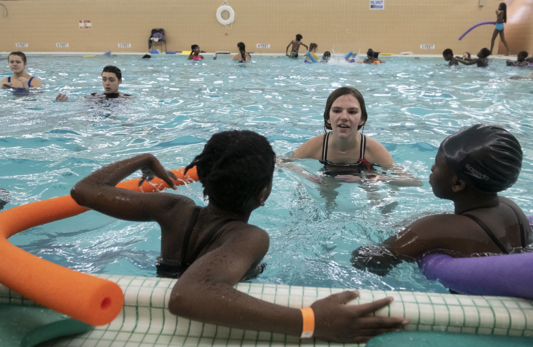 Refugee students hone their swimming skills